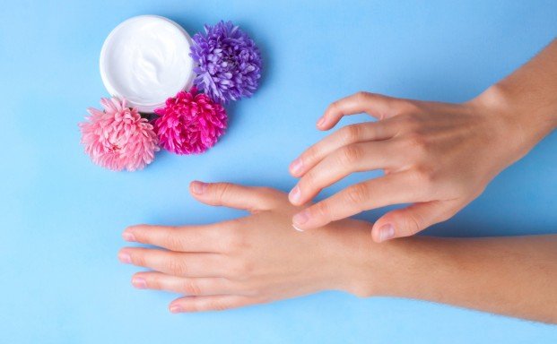 How to Moisturize Nails and Cuticles for Healthier Hands