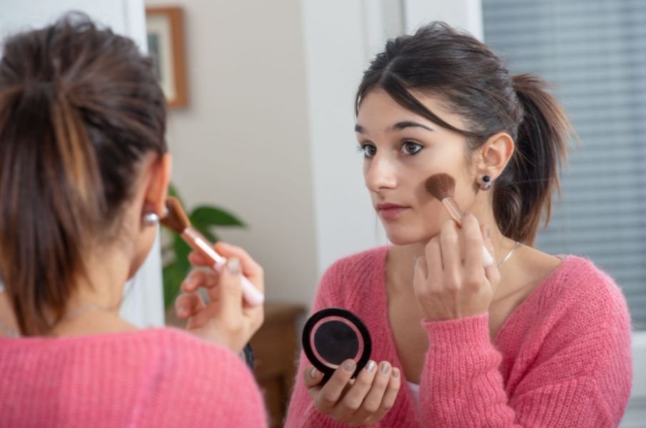 Makeup for Dry, Flaky Skin: The Skin-First Method for a Seamless Glow