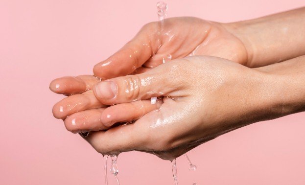 Recognize the Signs of Water-Related Nail Damage