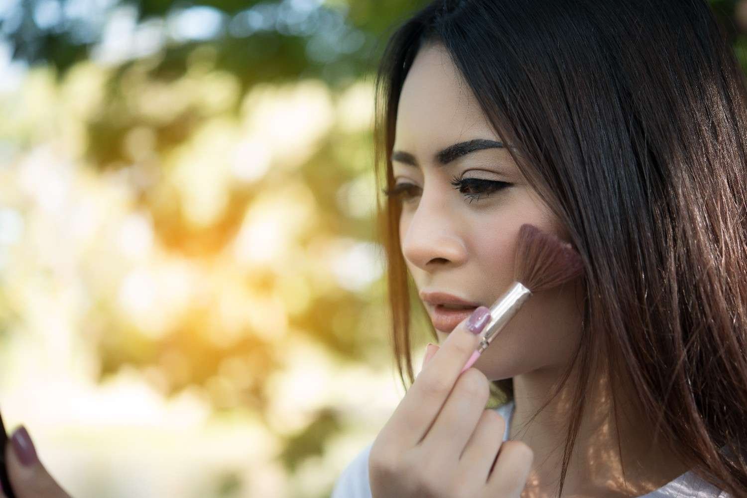 Makeup for Hot Humid Weather: 10 Tricks That Actually Last