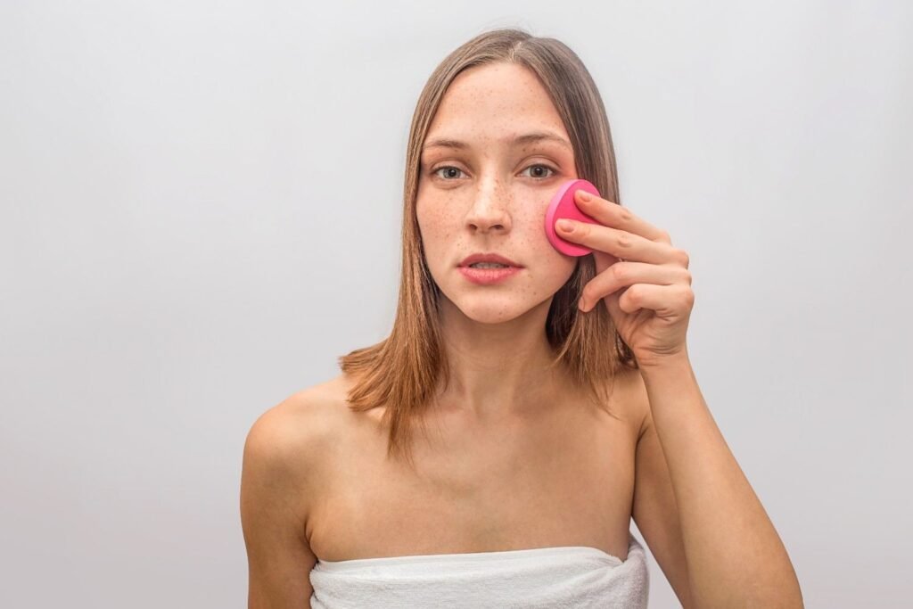 How Do I Make Makeup Last on Oily or Dry Skin?